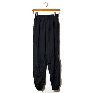 Urban Outfitters Women’s Black Parachute Cargo Jogger Pants Size XS